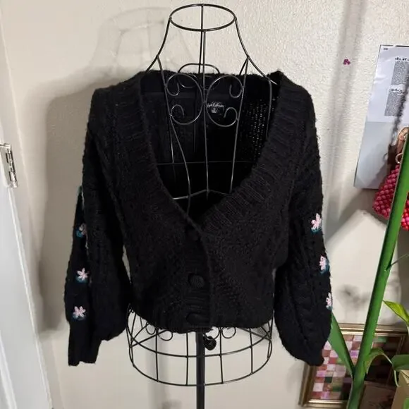 For Love & Lemons Savannah Floral Cropped Knit Cardigan M - Picture 3 of 10